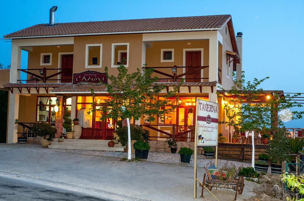 T'Aloni Hotel Chortáta Exterior foto